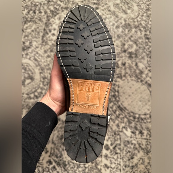 Frye Dorado Lug Riding Boot new in box size 9 women’s black leather fur lined - Picture 7 of 11